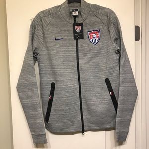 Nike US Soccer Exclusive Product Men’s Zip Up